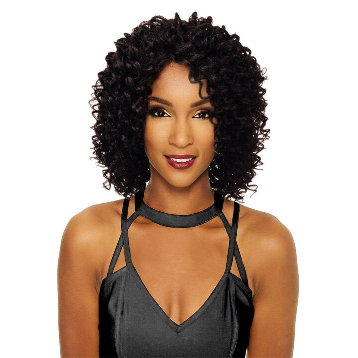 Sleek Synthetic Wig – Hannah
