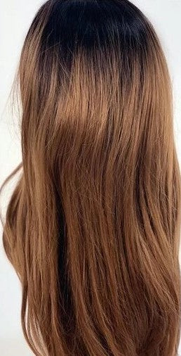 Sleek Spotlight 101 Synthetic Lace Front/ Parting Wig - Lima