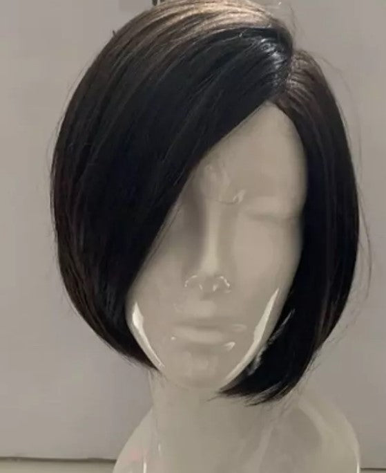 Sleek Spotlight 101 Synthetic Lace Front/ Parting Wig - Emma